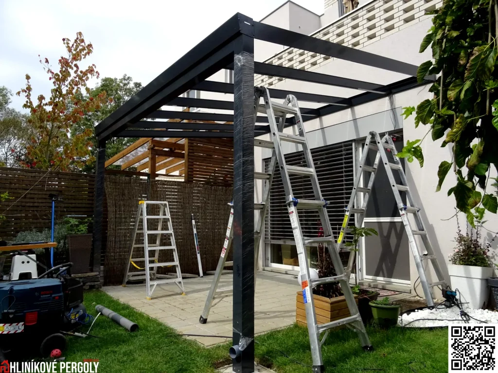 stavba - hlinikova pergola